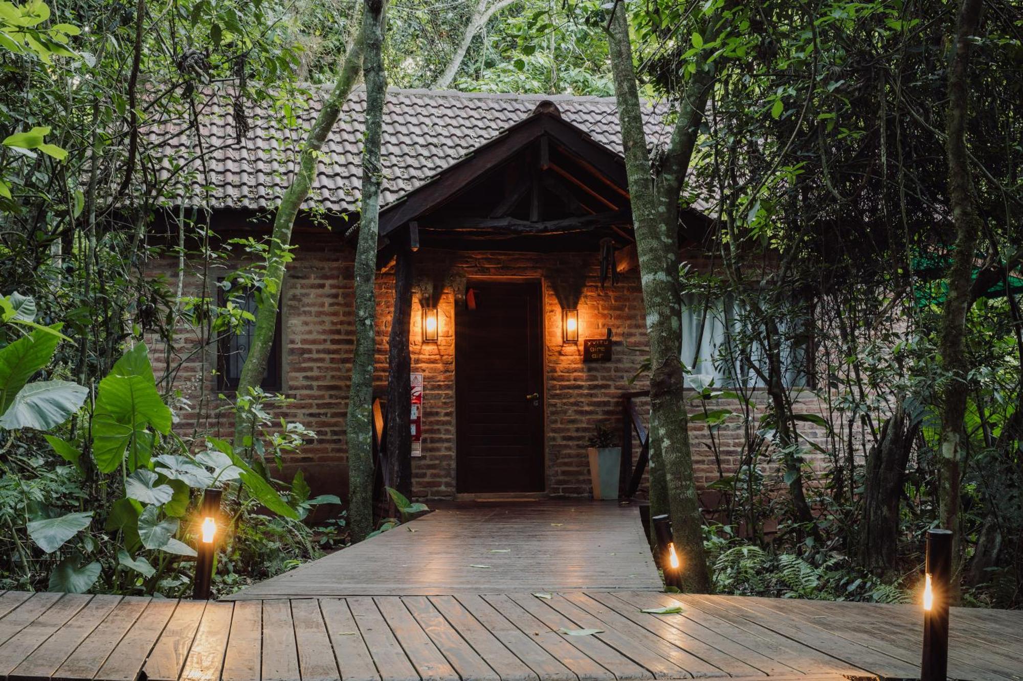 Tierra Guarani Lodge Puerto Iguazú Buitenkant foto