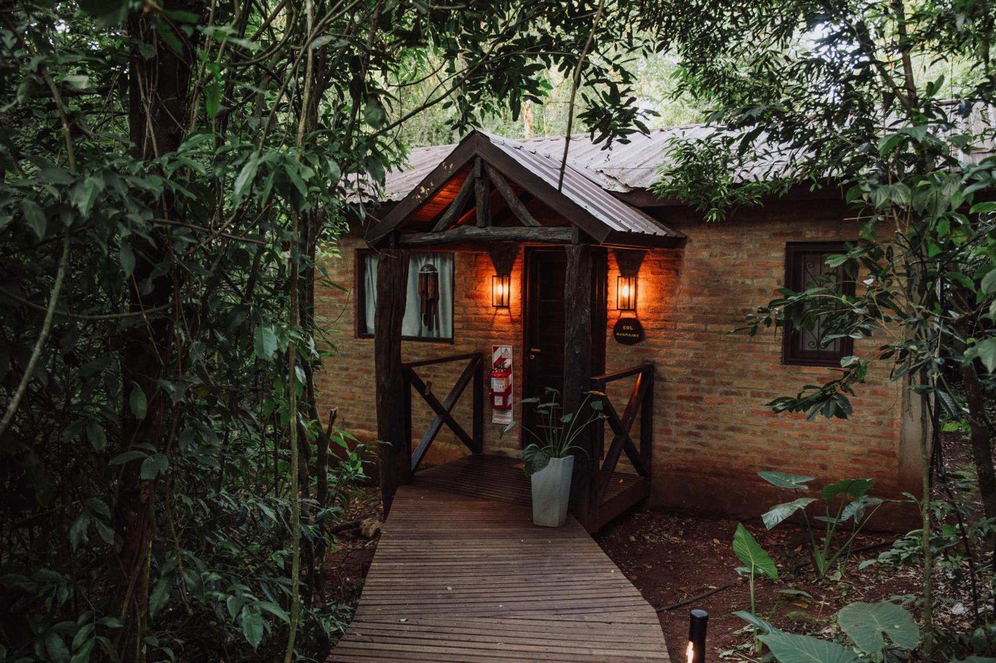 Tierra Guarani Lodge Puerto Iguazú Buitenkant foto